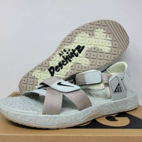 nike acg air deschutz sail spruce aura